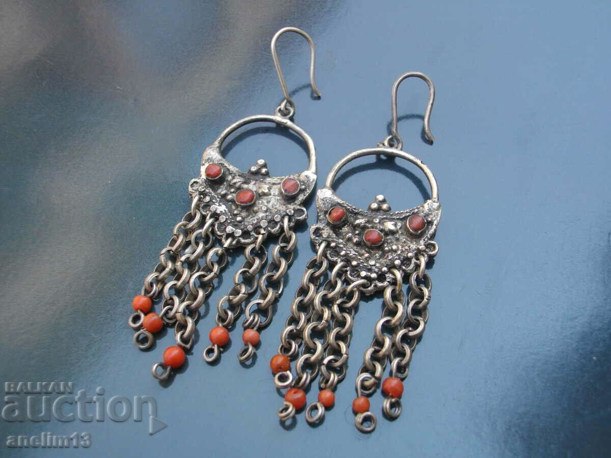 RENAISSANCE SILVER EARRINGS WITH CORAL