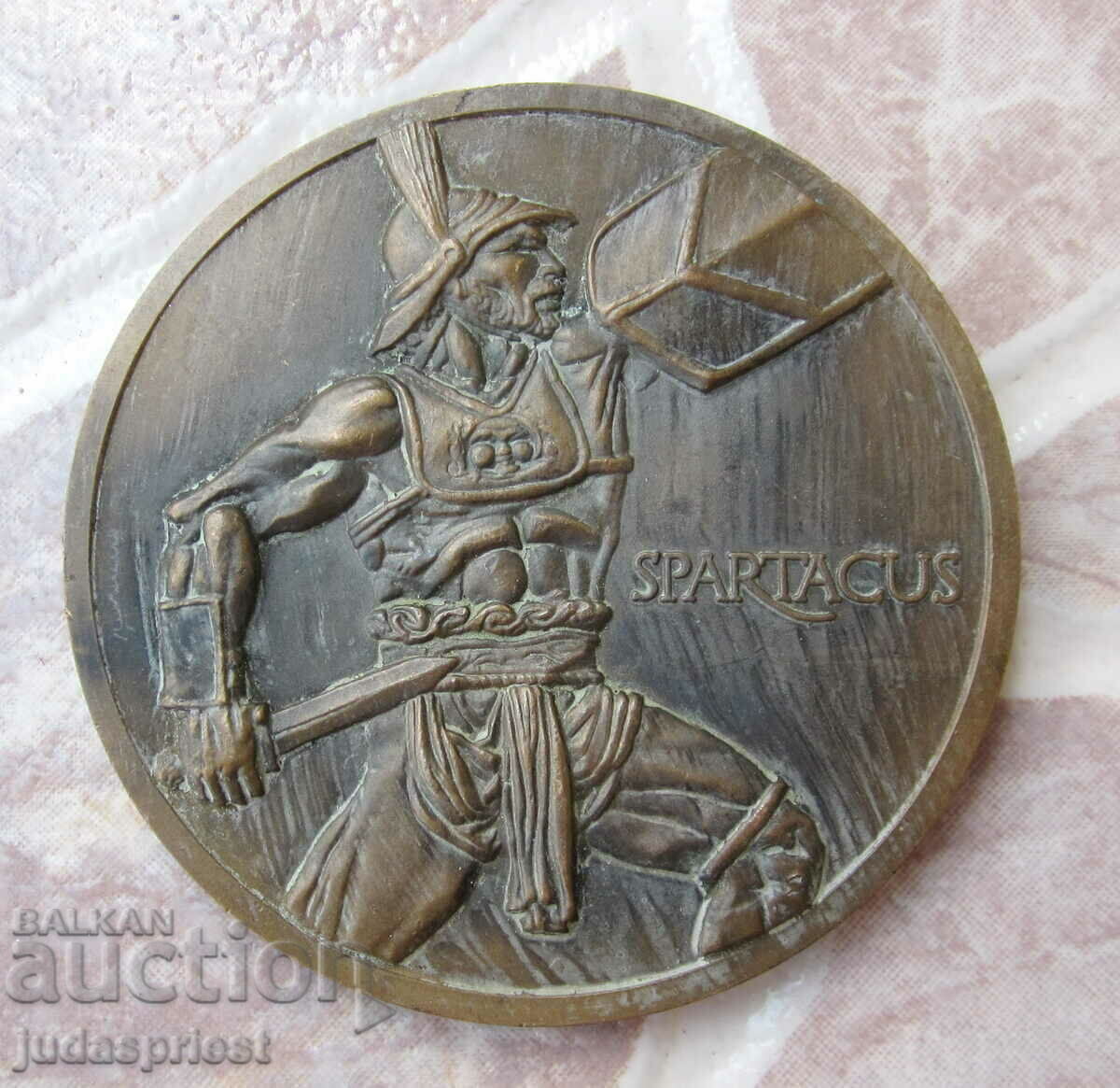 рядък Български медал плакет 2050 г от въстанието на Спартак