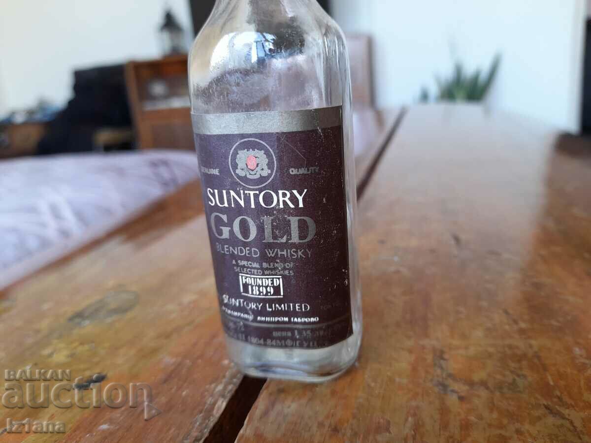 Auction Old Suntory Gold bottle Auction Old Suntory Gold bottle