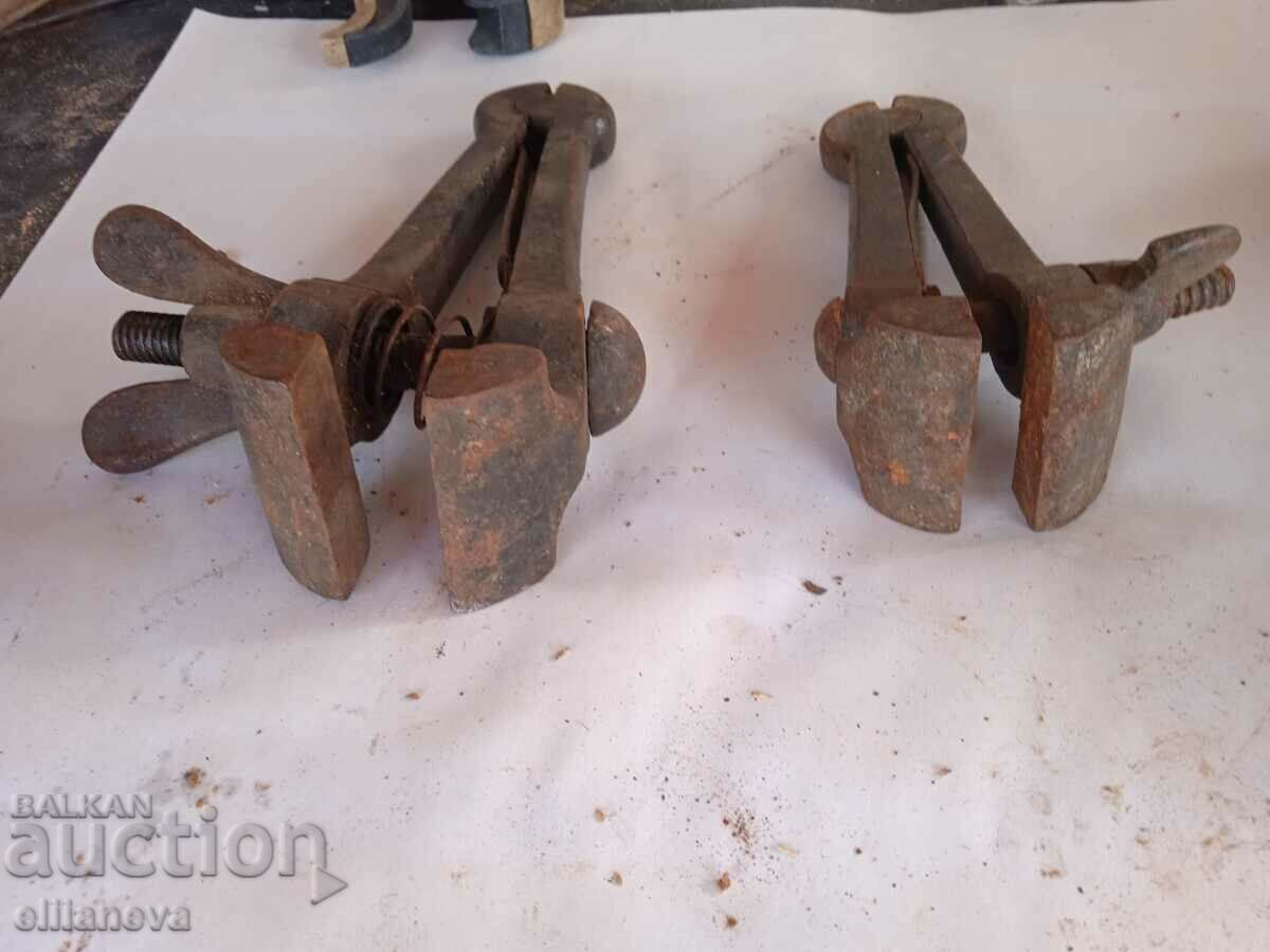Auction Retro clamps 2 pcs Auction Retro clamps 2 pcs