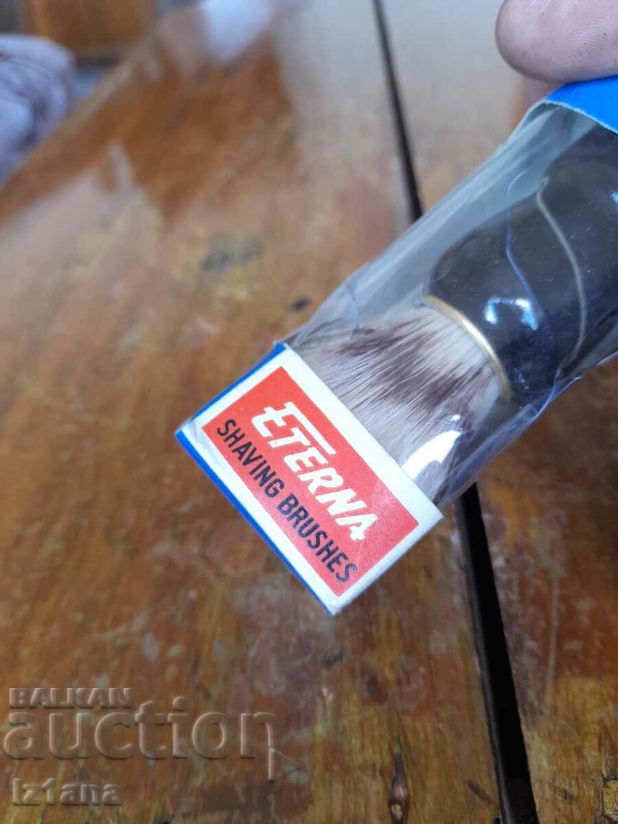 Παλιά πινέλο ξυρίσματος με τιμή 25.00 BGN | € 12.78