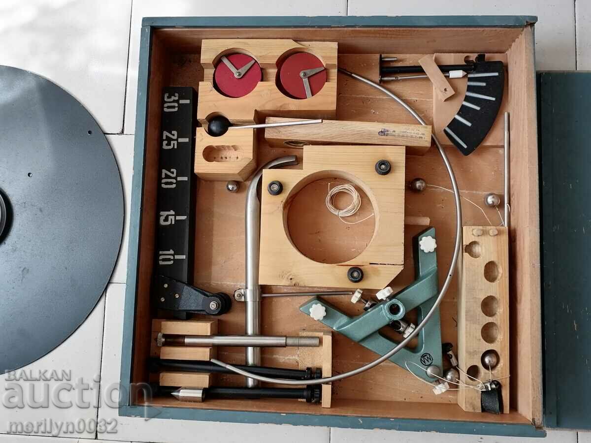 Κιτ δυναμικής εκκρεμούς DIPLOmonoso του Foucault με τιμή 98.00 BGN | € 50.11 Κιτ δυναμικής εκκρεμούς DIPLOmonoso του Foucault με τιμή 98.00 BGN | € 50.11