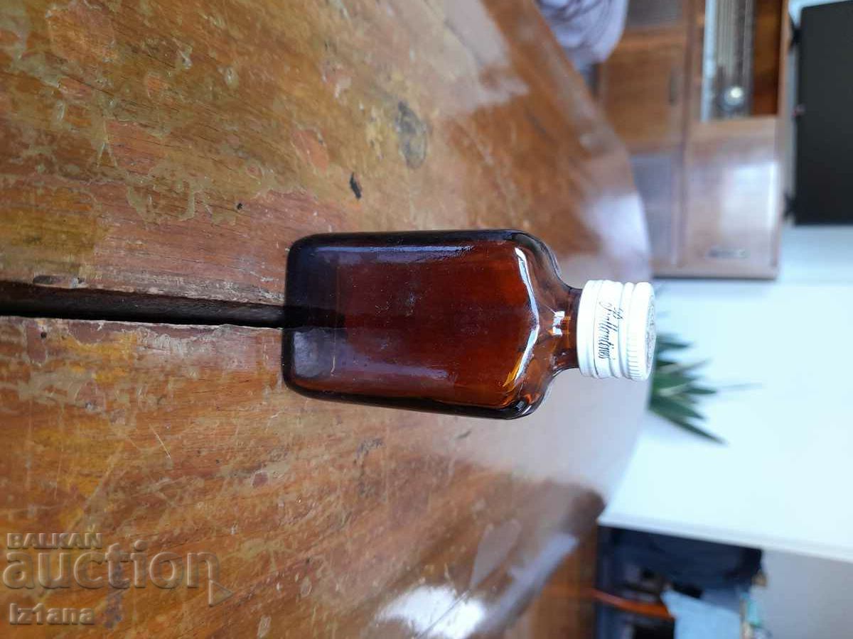 Licitație O sticlă veche Ballantines Licitație O sticlă veche Ballantines