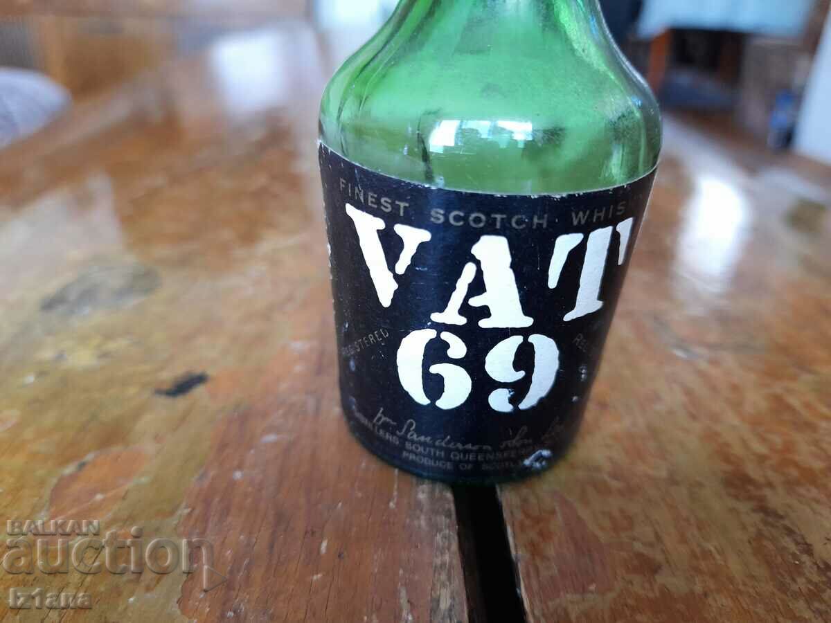 Old bottle from VAT 69 with price 15.00 BGN | € 7.67 Old bottle from VAT 69 with price 15.00 BGN | € 7.67
