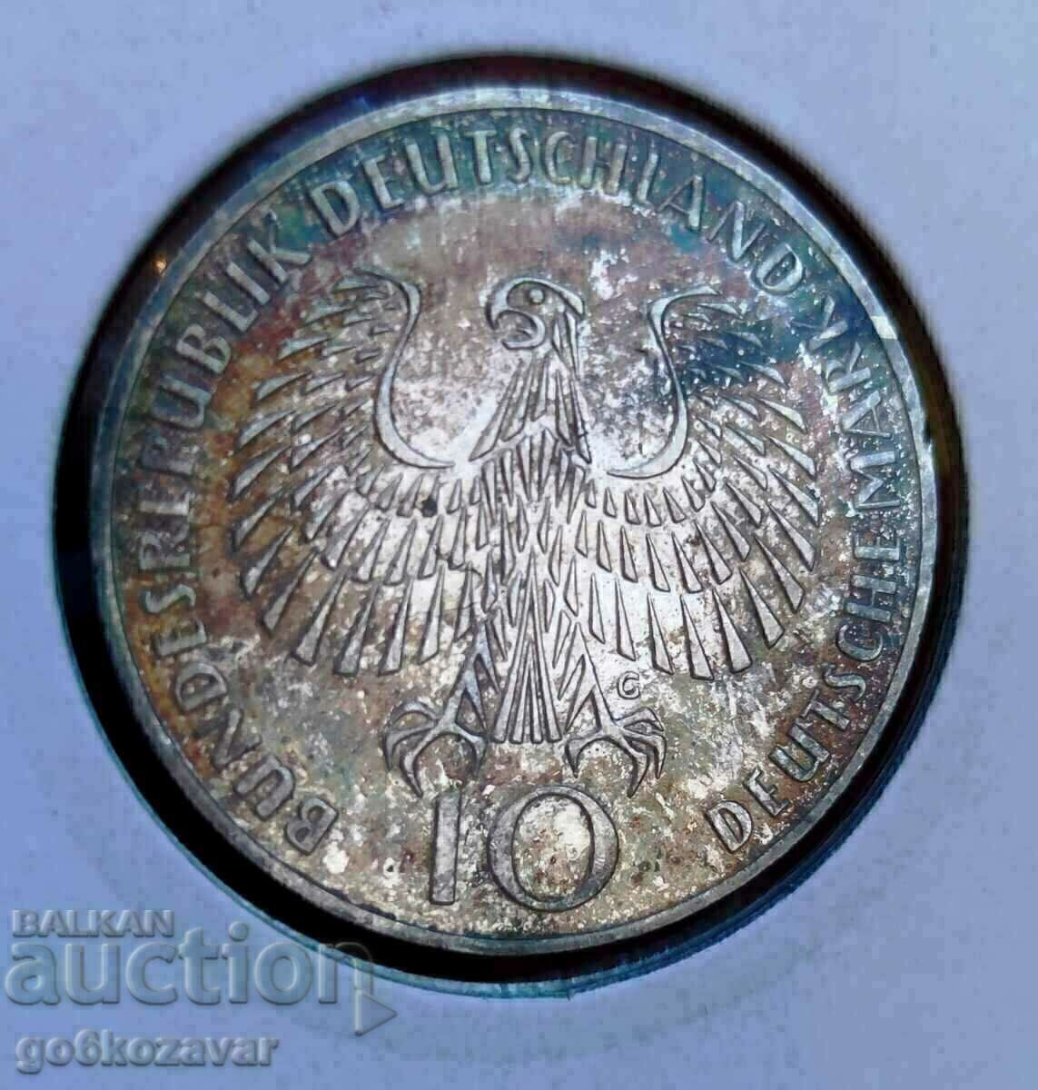 Γερμανία 10 γραμματόσημα 1972 Silver Jubilee UNC Patina! με τιμή 38.00 BGN | € 19.43 Γερμανία 10 γραμματόσημα 1972 Silver Jubilee UNC Patina! με τιμή 38.00 BGN | € 19.43