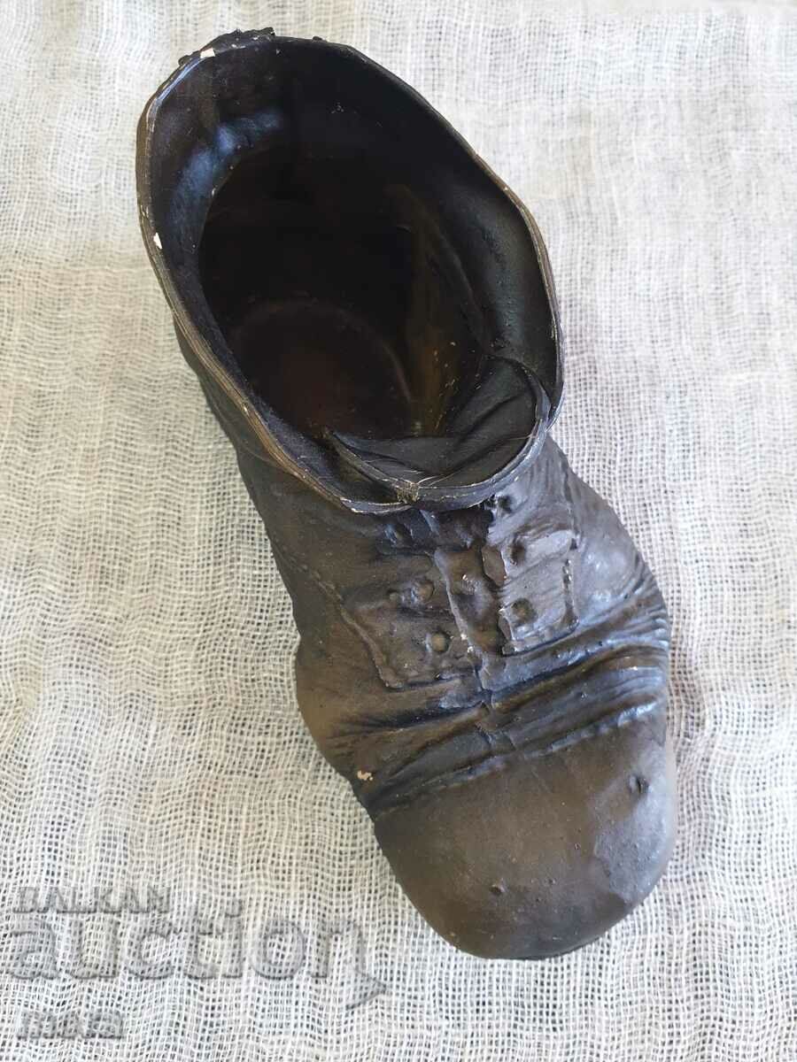 Auction Vintage beautiful plastic of an old shoe Auction Vintage beautiful plastic of an old shoe