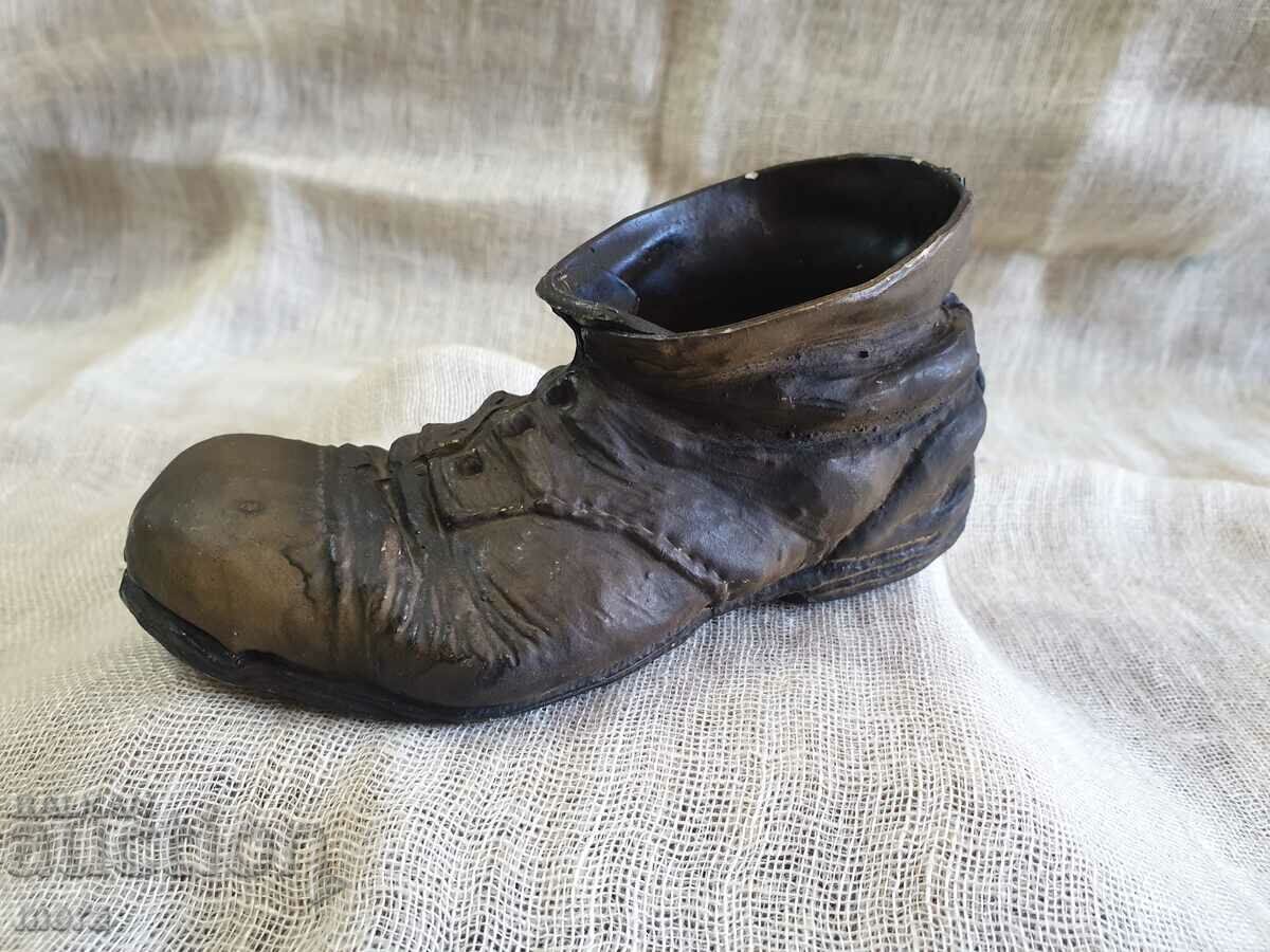Vintage beautiful plastic of an old shoe - 5 Vintage beautiful plastic of an old shoe - 5