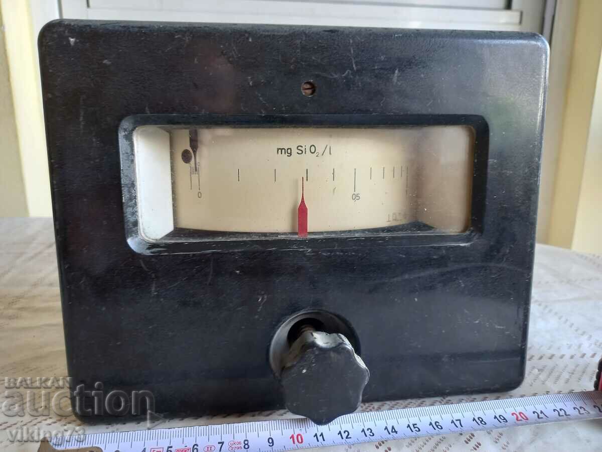 Auction Measuring instrument, Czechoslovakia. Auction Measuring instrument, Czechoslovakia.