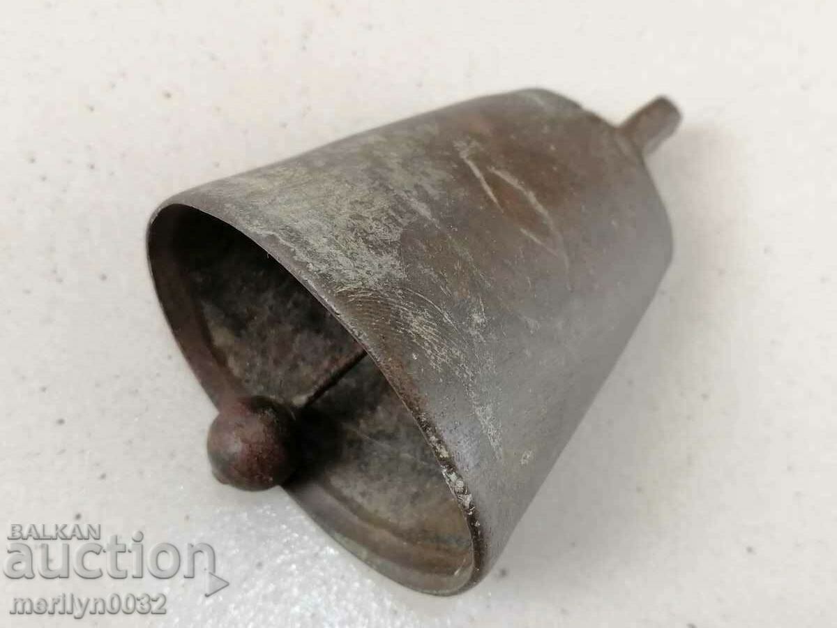 Old bronze vat, bell, clapper, bell with price 69.00 BGN | € 35.28 Old bronze vat, bell, clapper, bell with price 69.00 BGN | € 35.28