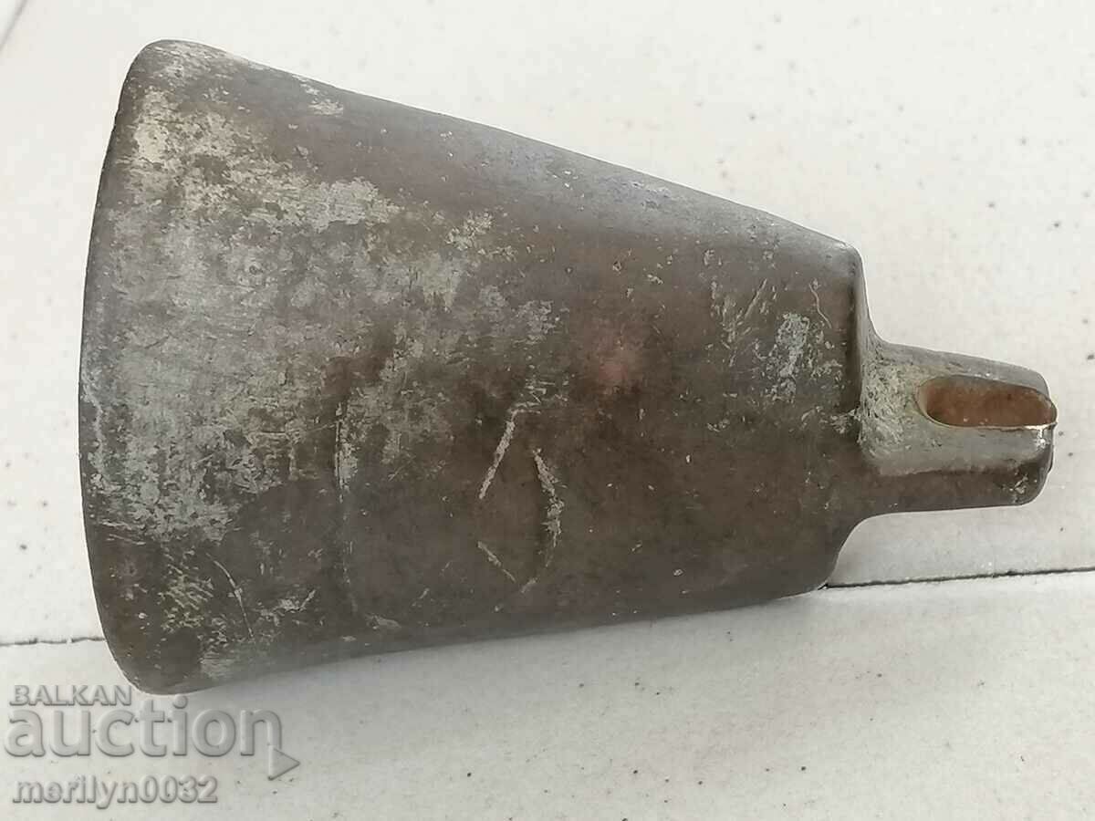 Old bronze vat, bell, clapper, bell - 6 Old bronze vat, bell, clapper, bell - 6