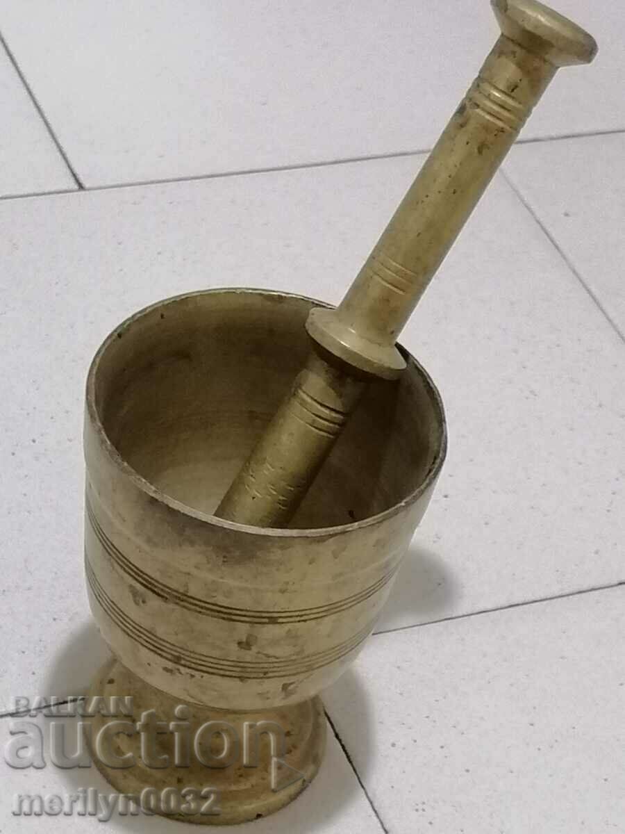 Old bronze mortar, pestle, mortar with price 65.00 BGN | € 33.23 Old bronze mortar, pestle, mortar with price 65.00 BGN | € 33.23