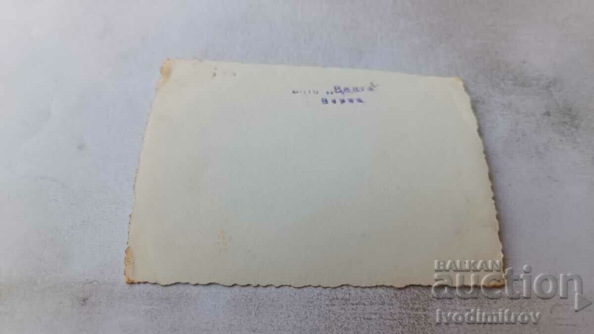 Ms. Varna An officer and four women at the entrance to the Sea Garden with price 2.45 BGN | € 1.25 Ms. Varna An officer and four women at the entrance to the Sea Garden with price 2.45 BGN | € 1.25