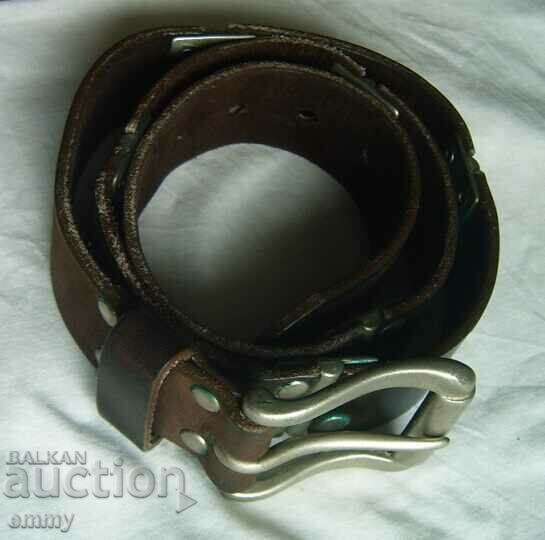 Genuine leather belt with metal plates