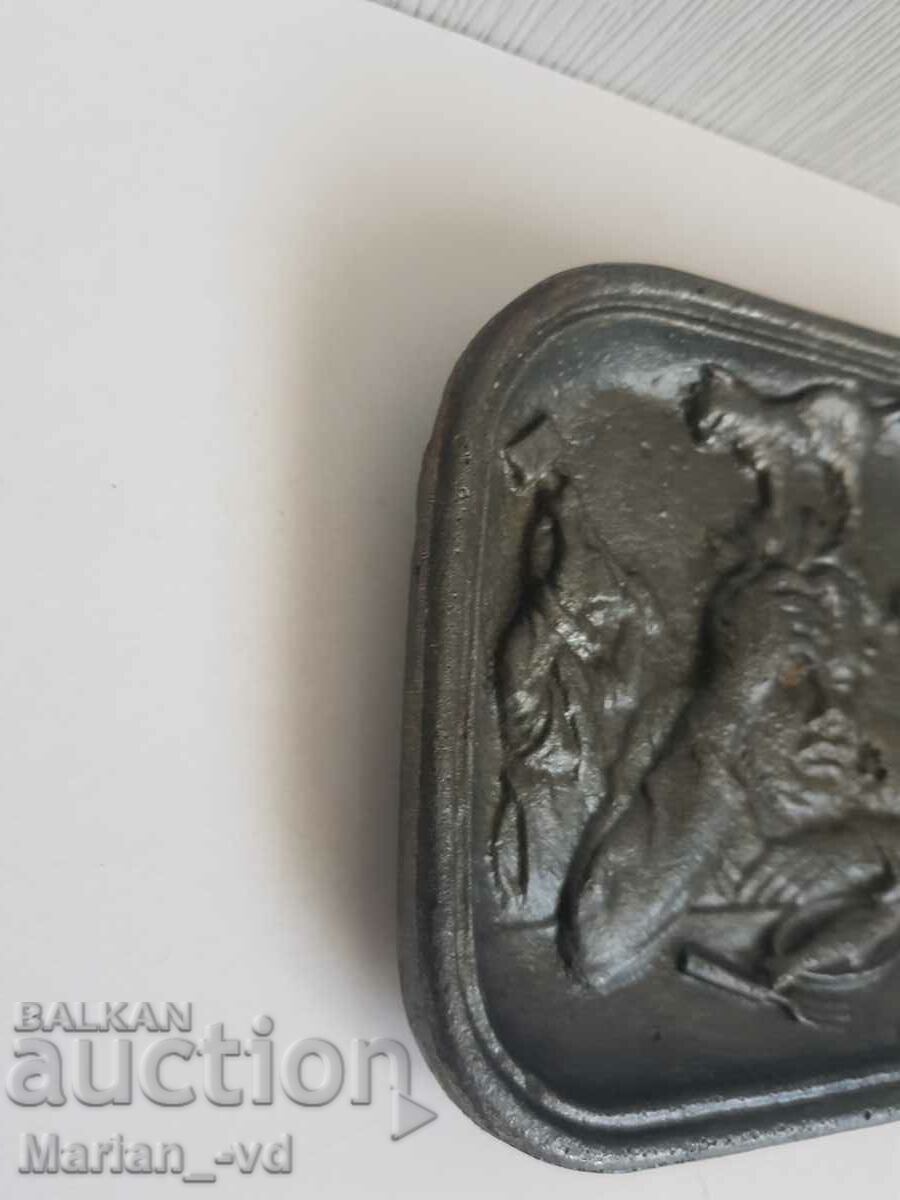 Licitație Placa din fonta cu scena