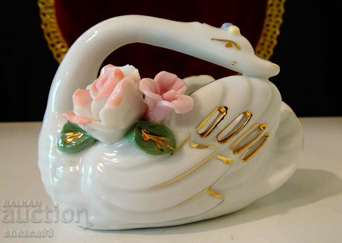 Porcelain figurine Swan, jeweler.