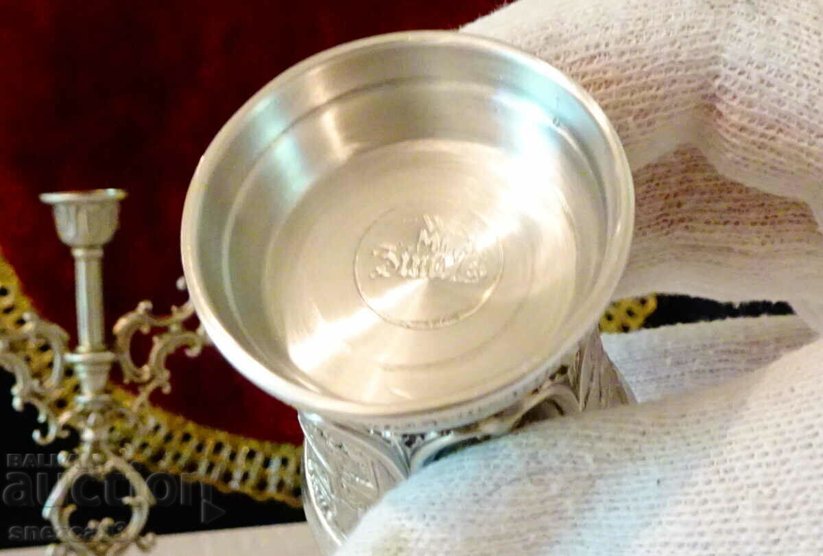 Delivery of WMF pewter cup, paintings by Carl Spitzweg. Delivery of WMF pewter cup, paintings by Carl Spitzweg.