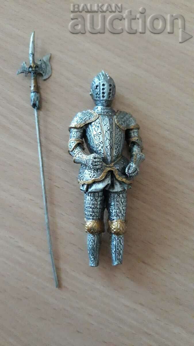 lead knight with halberd with price 31.00 BGN | € 15.85 lead knight with halberd with price 31.00 BGN | € 15.85