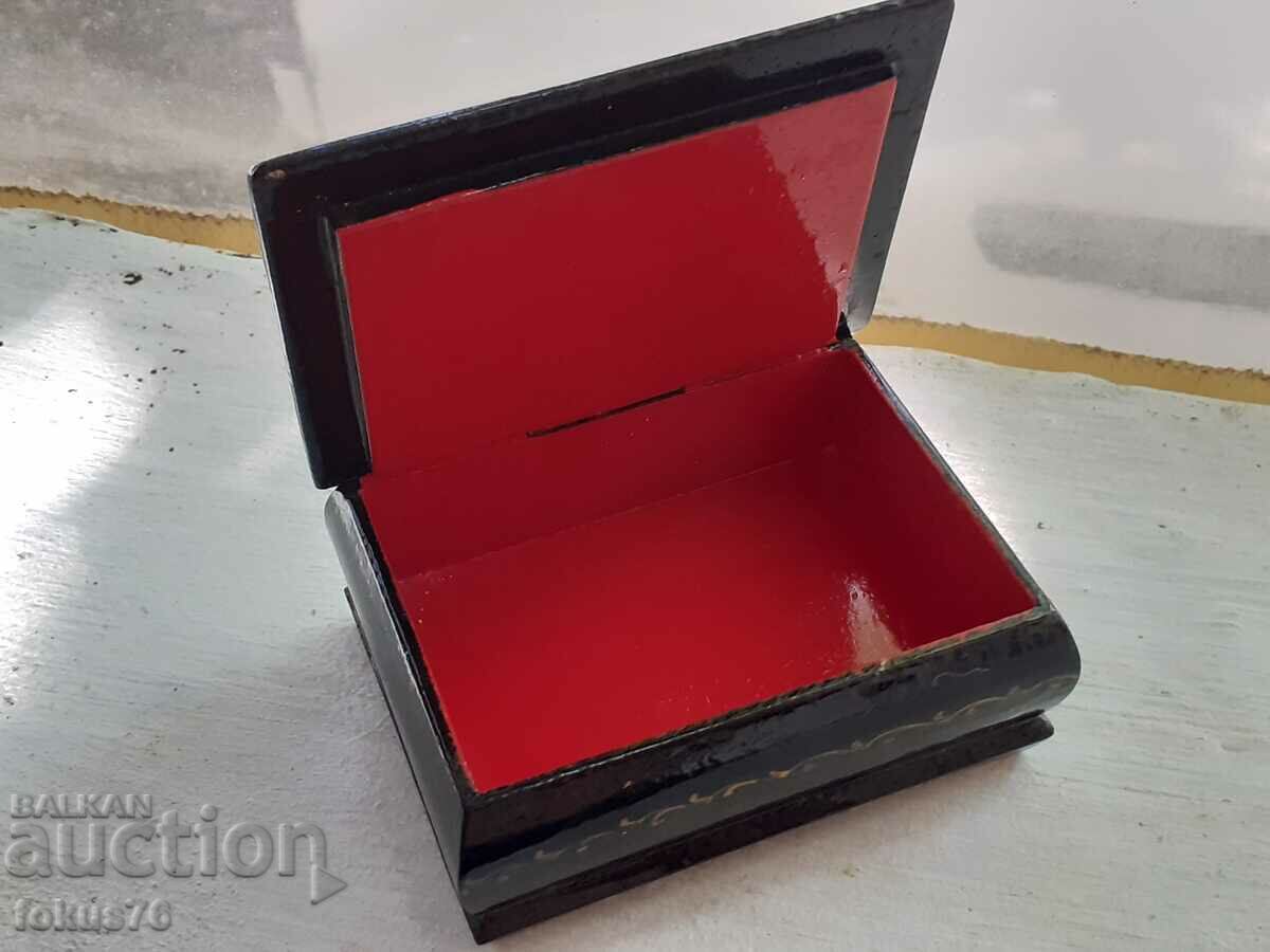 Old Russian lacquer box hand painted - 6 Old Russian lacquer box hand painted - 6