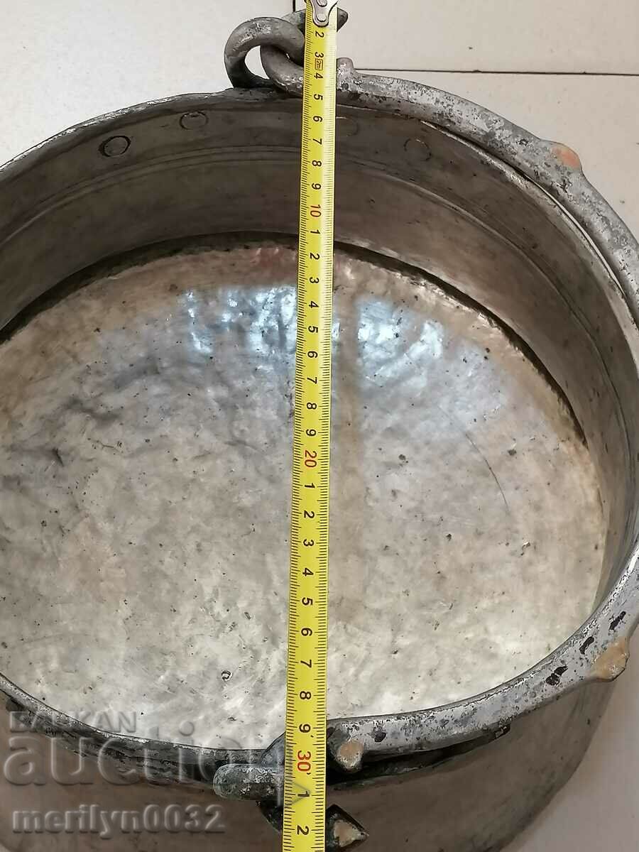 An old copper boiler, a pot, a malt, a baker - 5 An old copper boiler, a pot, a malt, a baker - 5