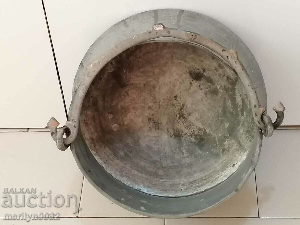 An old copper boiler, a pot, a malt, a baker - 6 An old copper boiler, a pot, a malt, a baker - 6