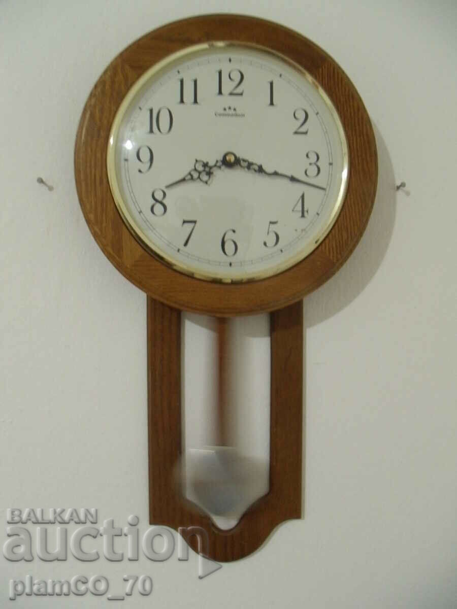 №*7077 стар стенен часовник Commоdoor