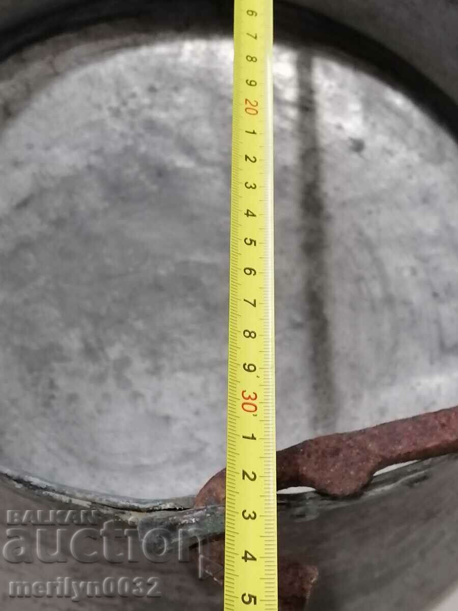 An old copper boiler, a pot, a malt, a baker - 5 An old copper boiler, a pot, a malt, a baker - 5