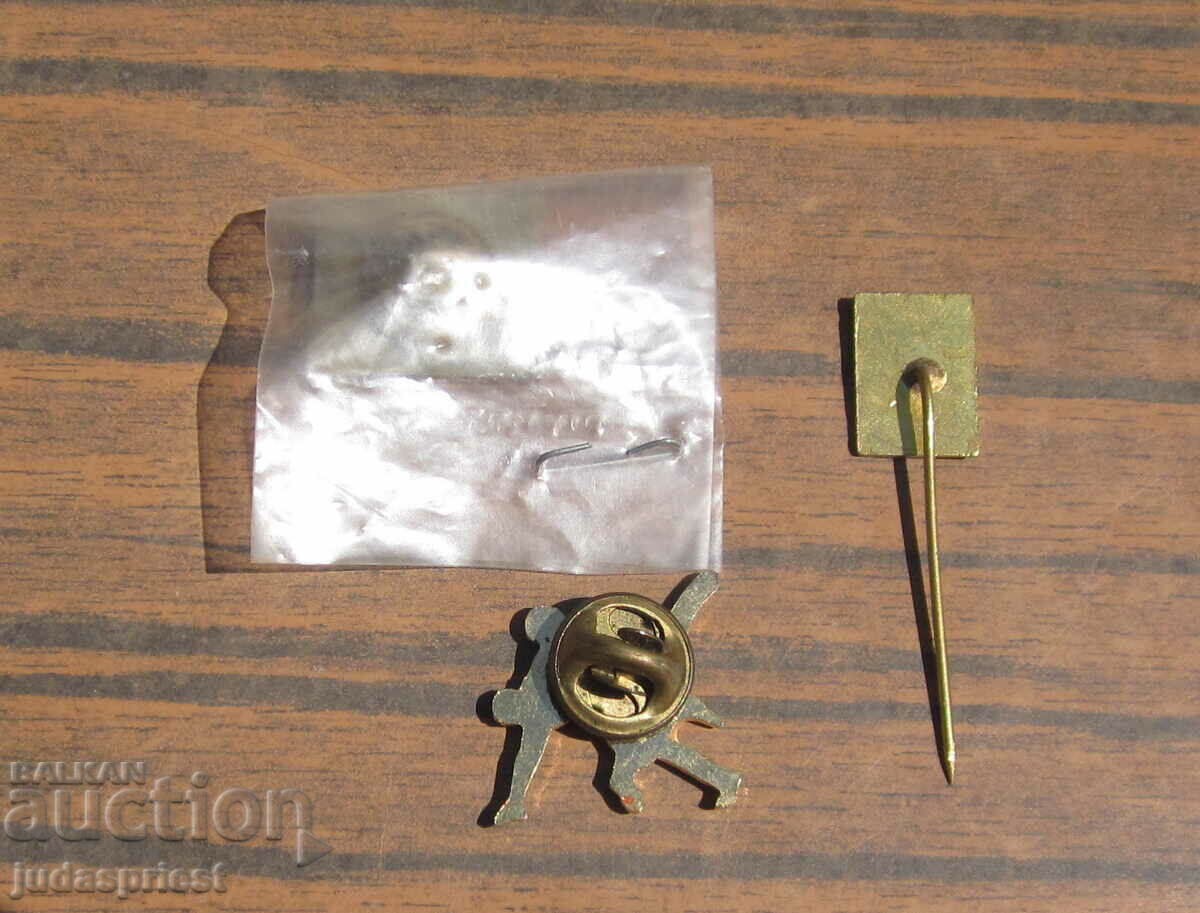 Παράδοση πολλά αθλητικά κονκάρδες σημάδια πάλης Παράδοση πολλά αθλητικά κονκάρδες σημάδια πάλης