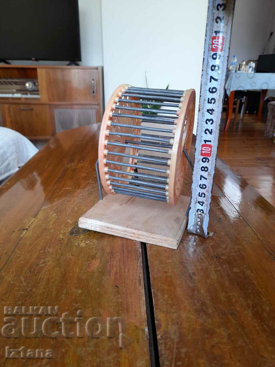 Livrarea Carusel vechi pentru animale de companie