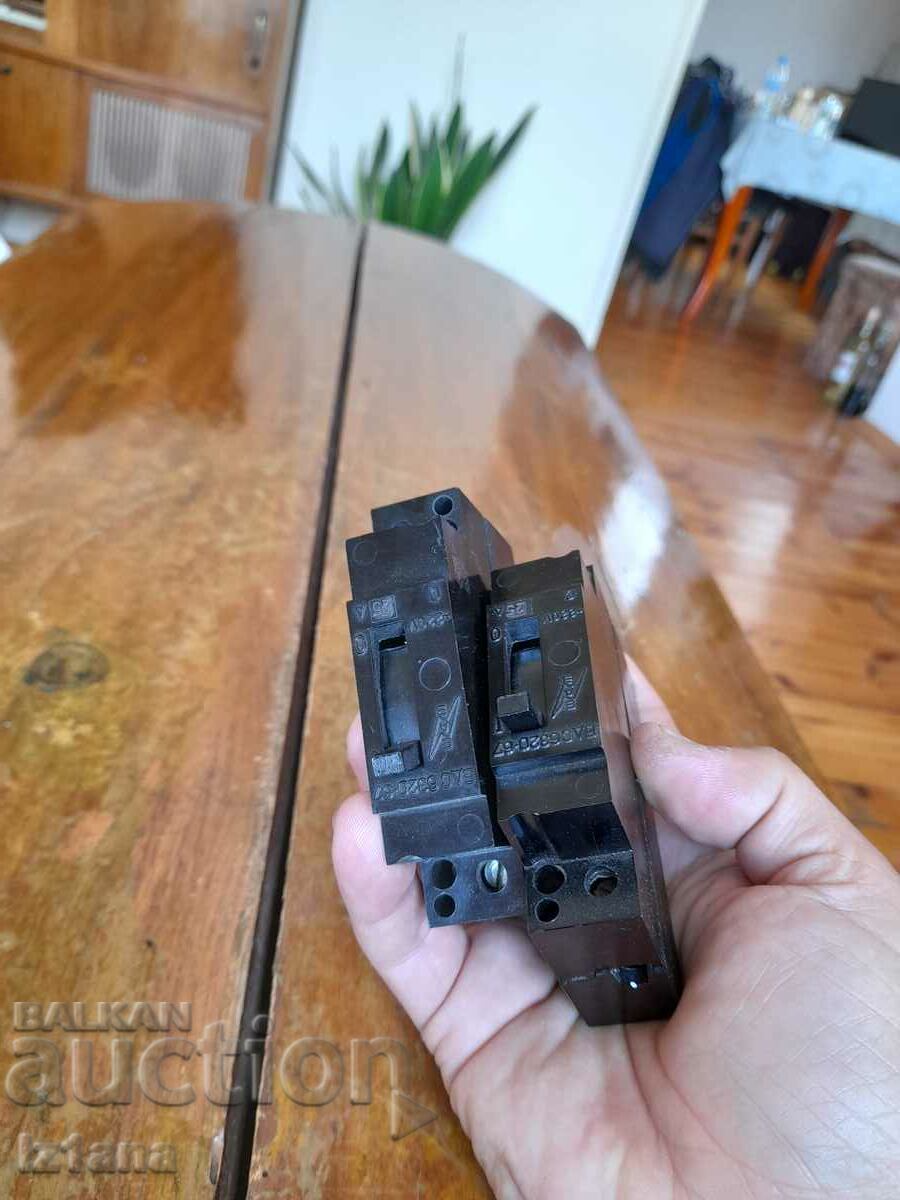 Old automatic fuse, fuses, fuse with price 20.00 BGN | € 10.23