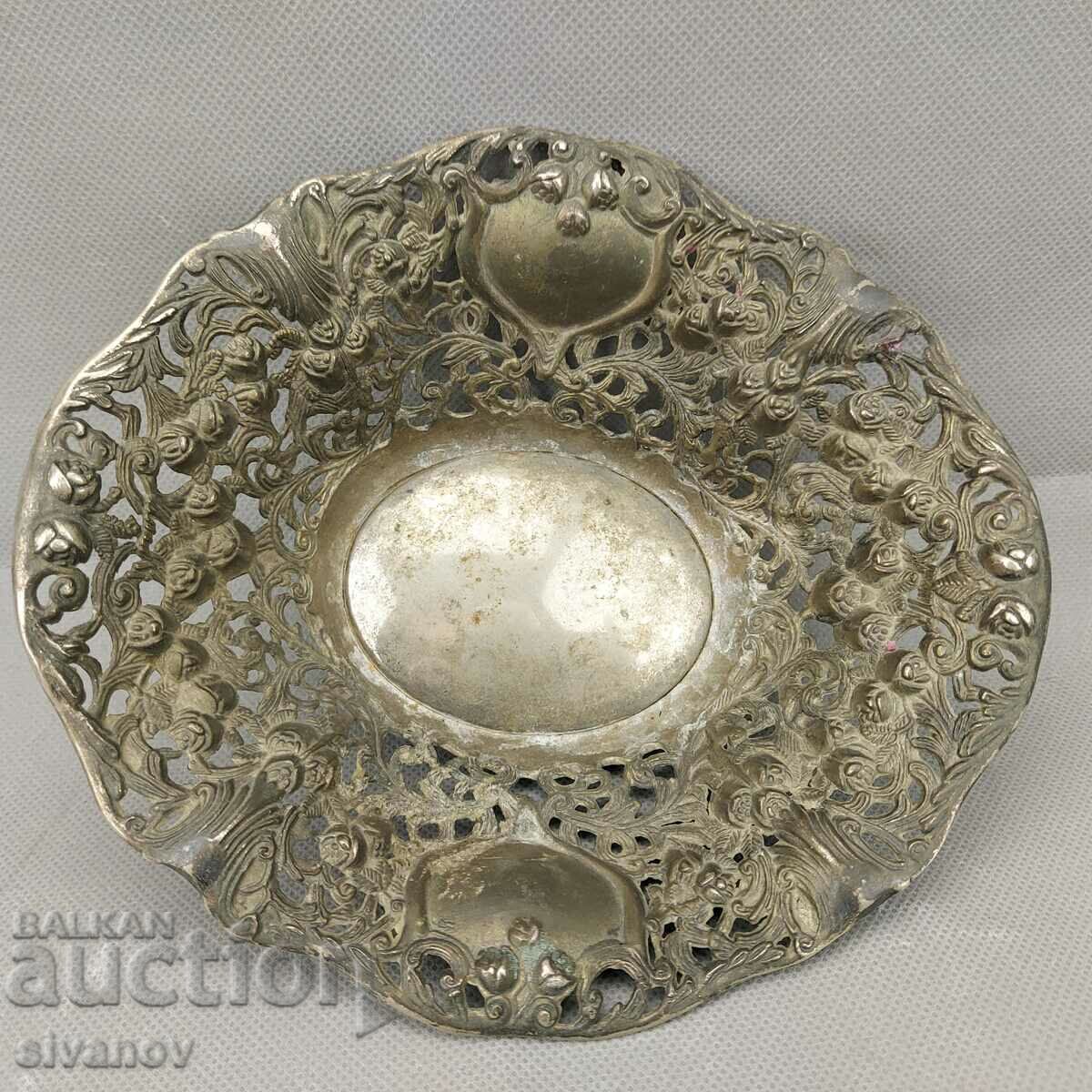 Auction  Old metal fruit bowl #0367