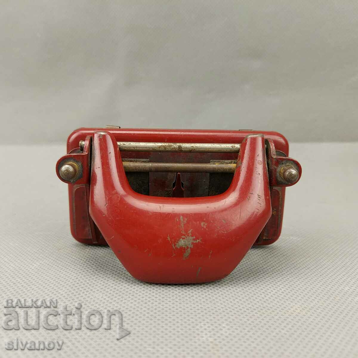 Auction Old metal paper punch #0385 Auction Old metal paper punch #0385