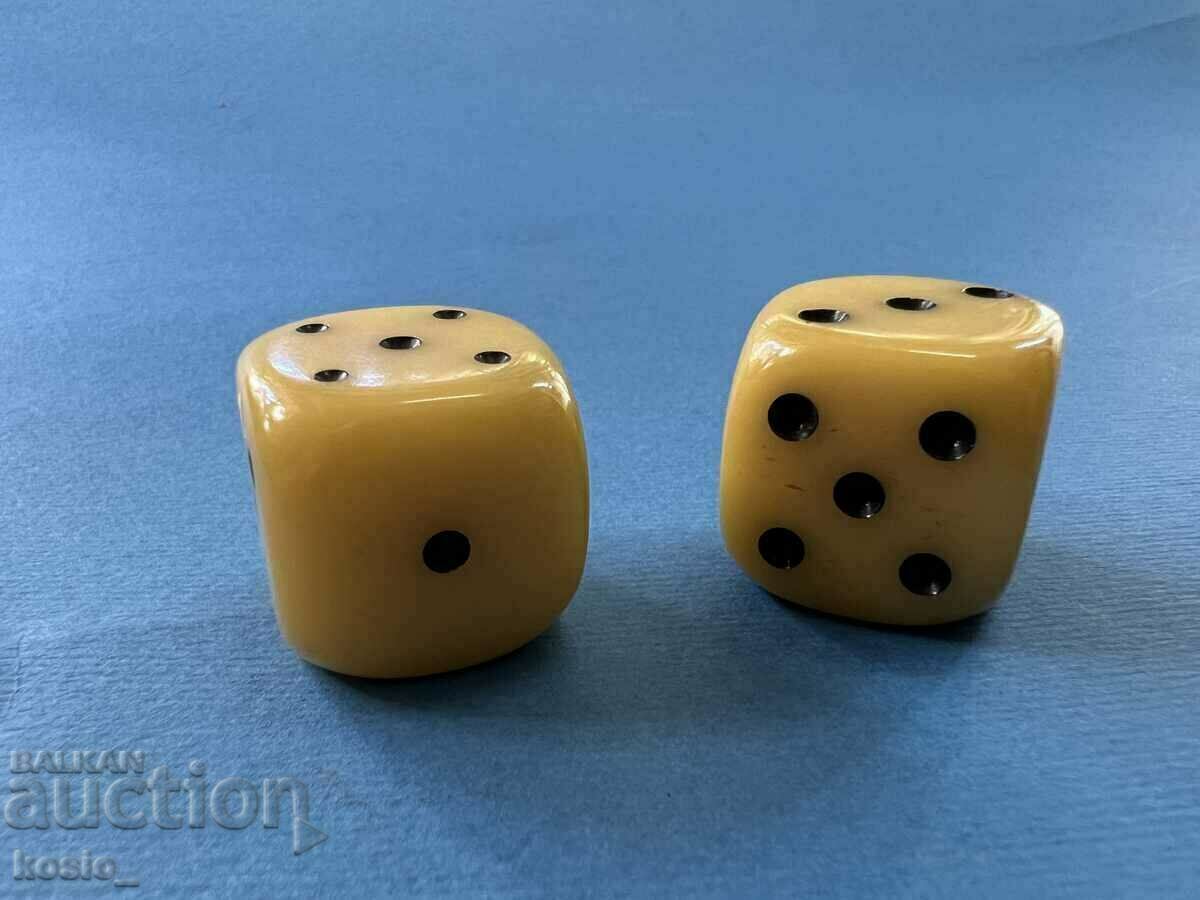 Δημοπρασία Παλιά ζάρια βακελίτη