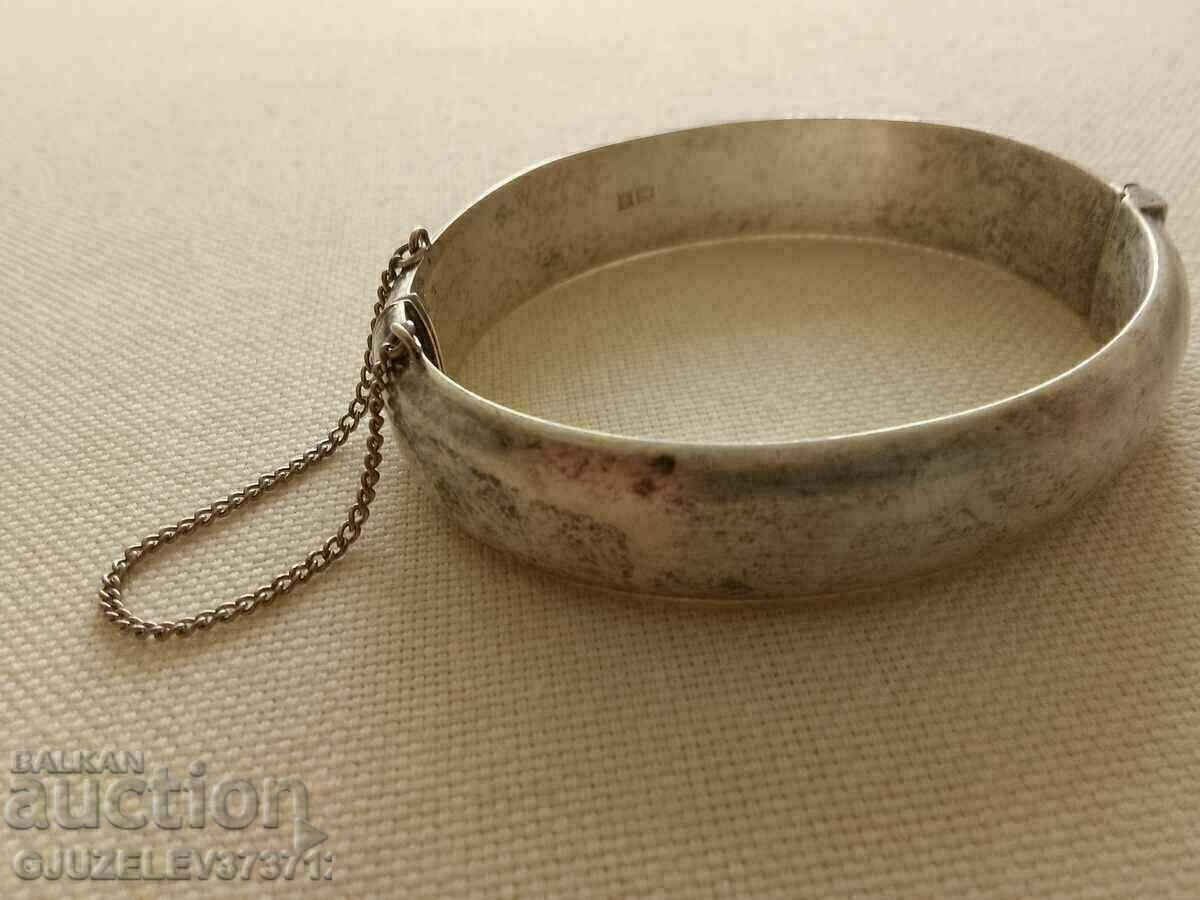 Auction  Vintage 1970s English Engraved Silver Bracelet