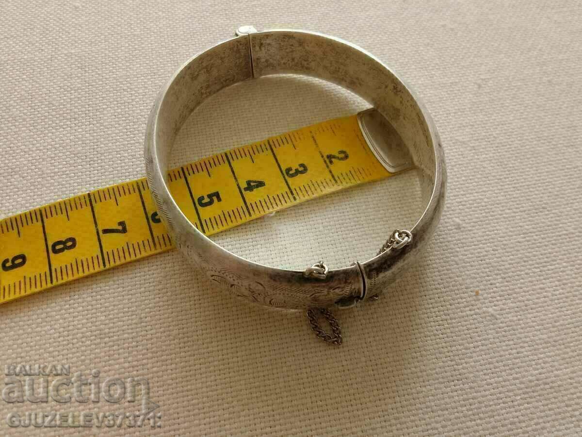 Vintage 1970s English Engraved Silver Bracelet - 5