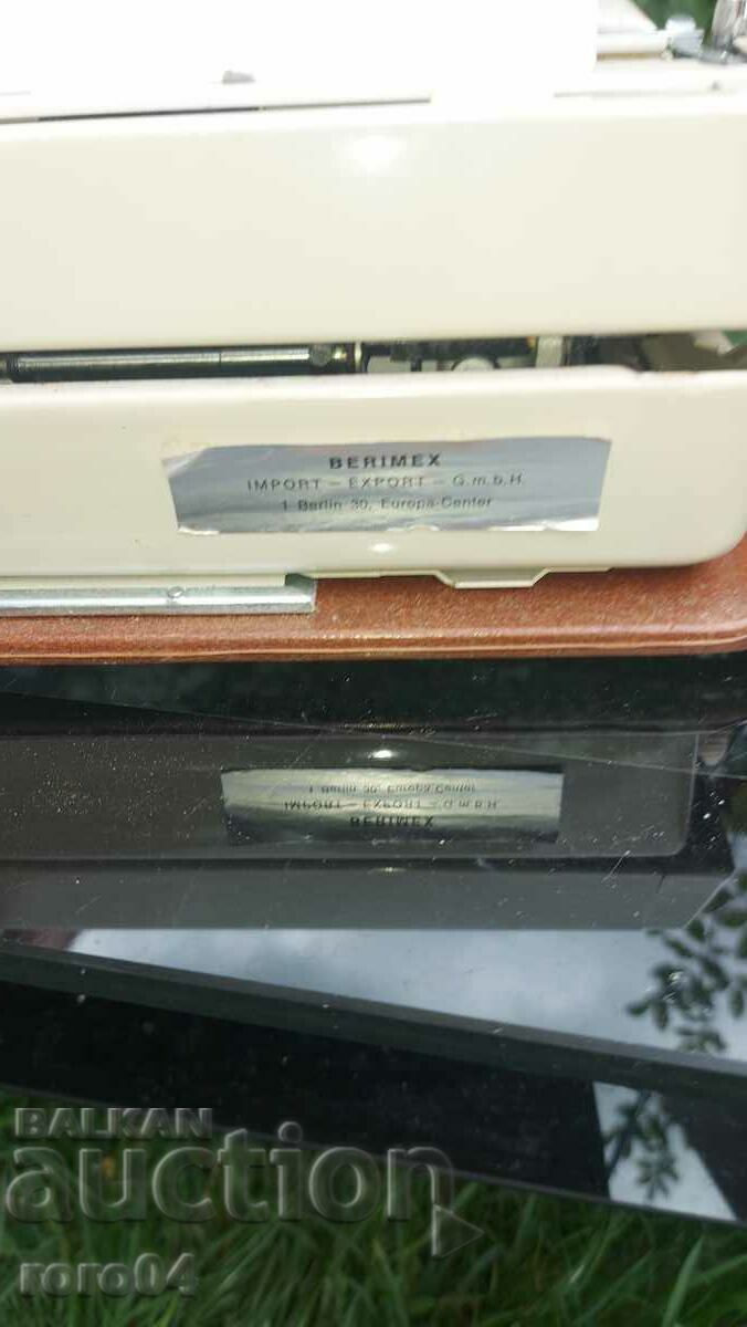 MAȘINA DE SCRIS - MADAME 400 - 6