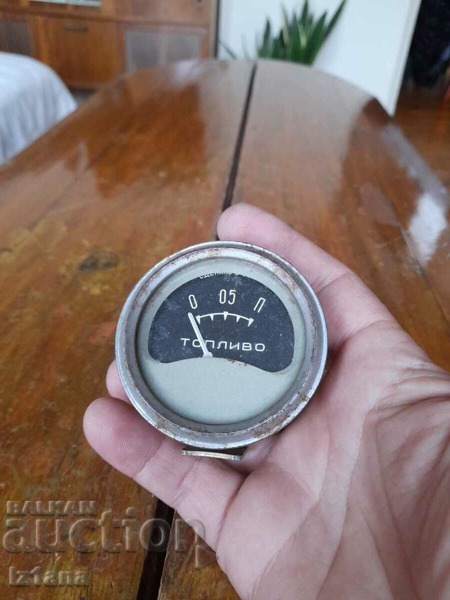 Old car fuel gauge with price 20.00 BGN | € 10.23 Old car fuel gauge with price 20.00 BGN | € 10.23