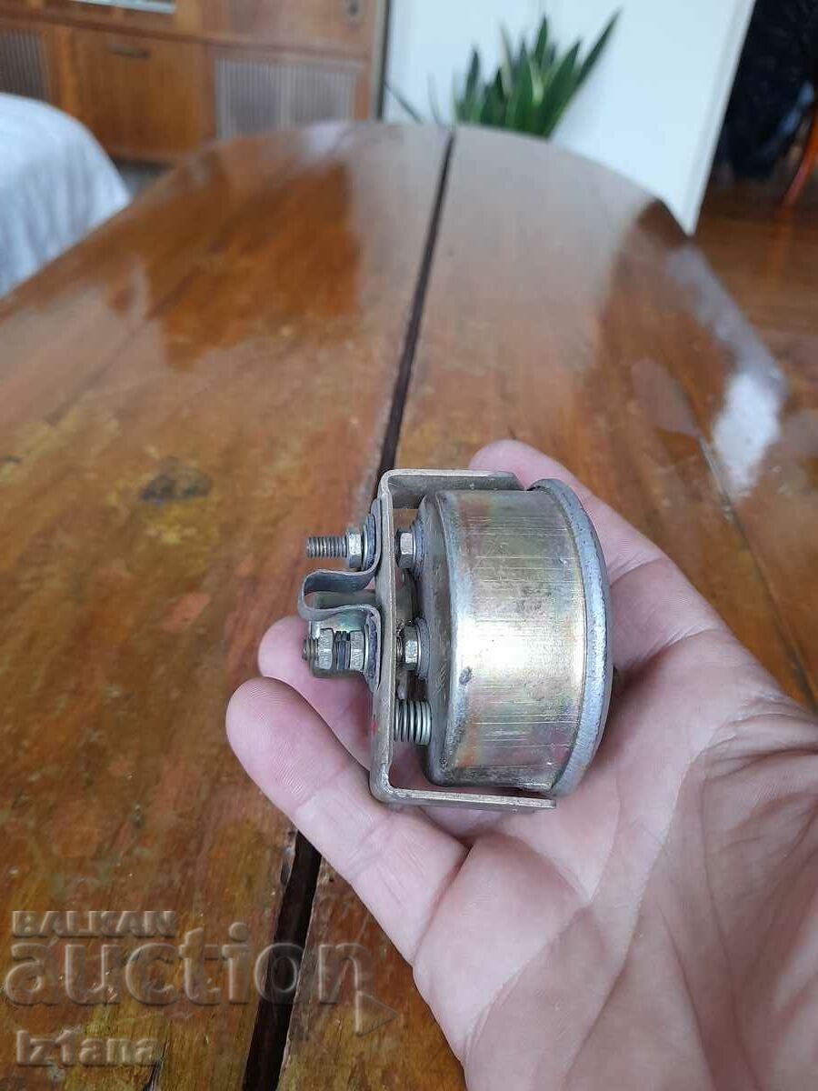 Auction Old car fuel gauge Auction Old car fuel gauge