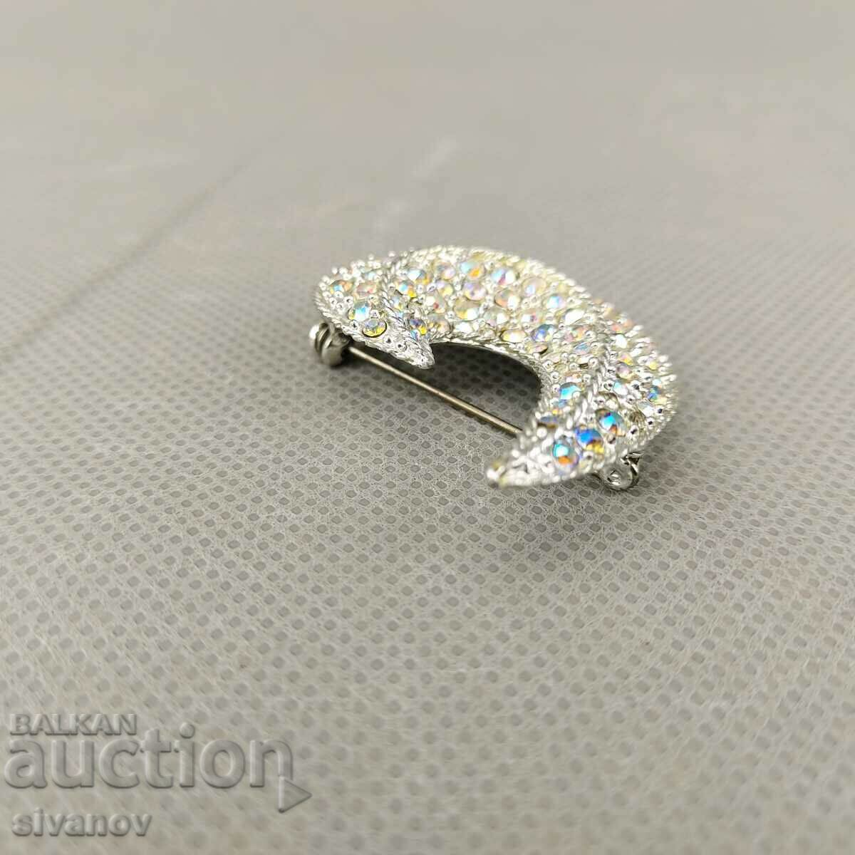 Interesting brooch #0619 with price 4.99 BGN | € 2.55 Interesting brooch #0619 with price 4.99 BGN | € 2.55