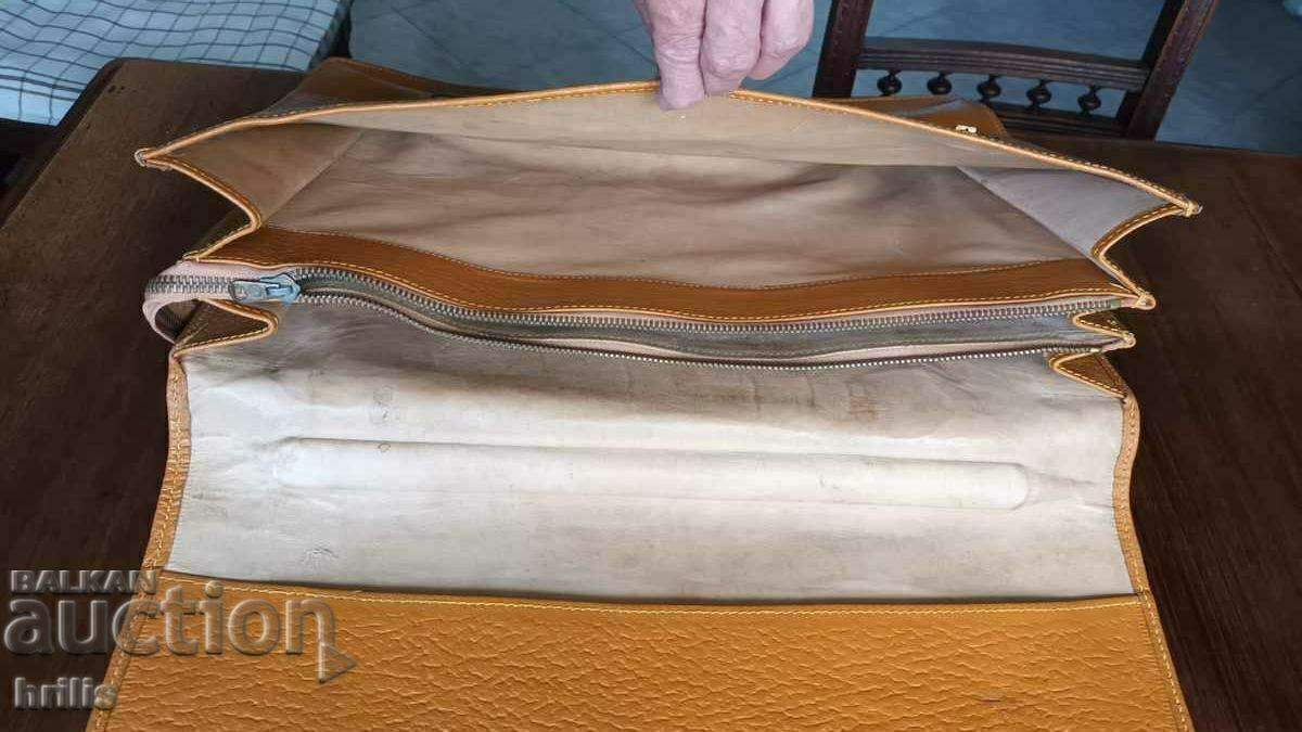 Delivery of GENUINE LEATHER BAG CLERK BANKER COLLECTOR Delivery of GENUINE LEATHER BAG CLERK BANKER COLLECTOR