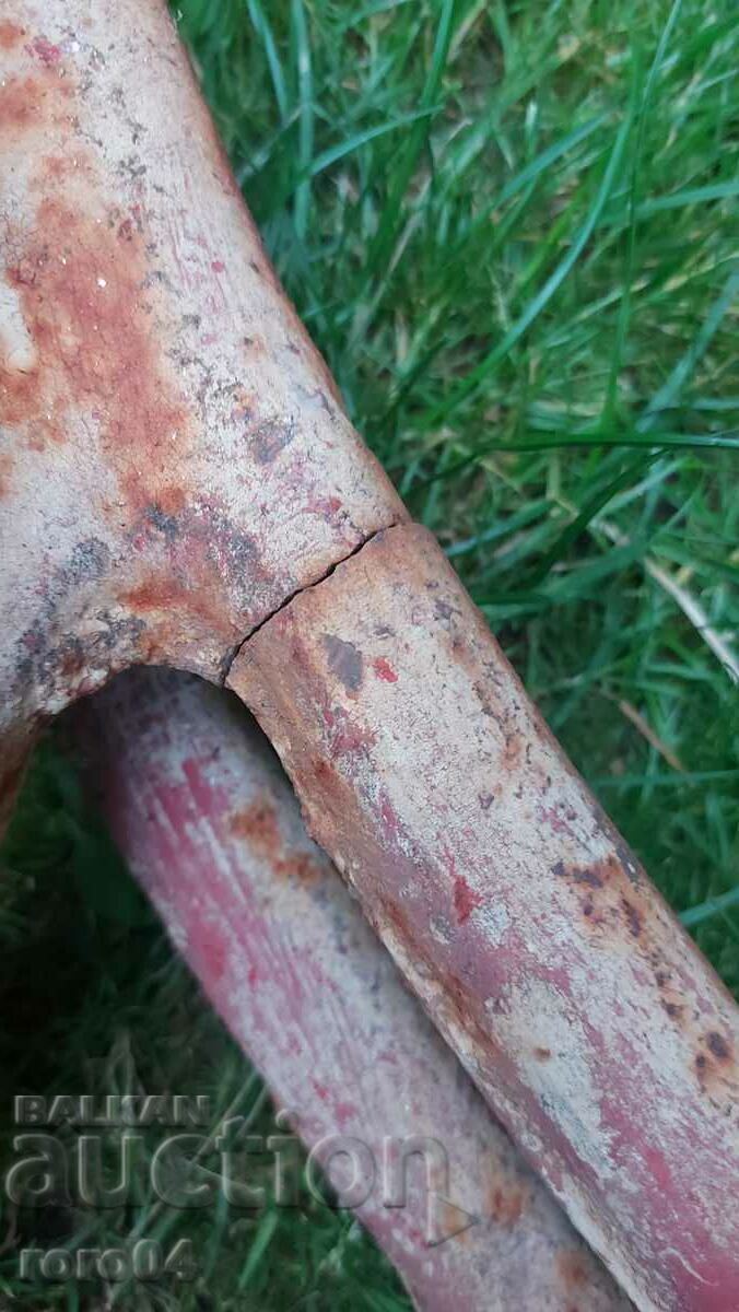 BENCH - CAST IRON - KINGDOM OF BULGARIA - 35 kg. - 6