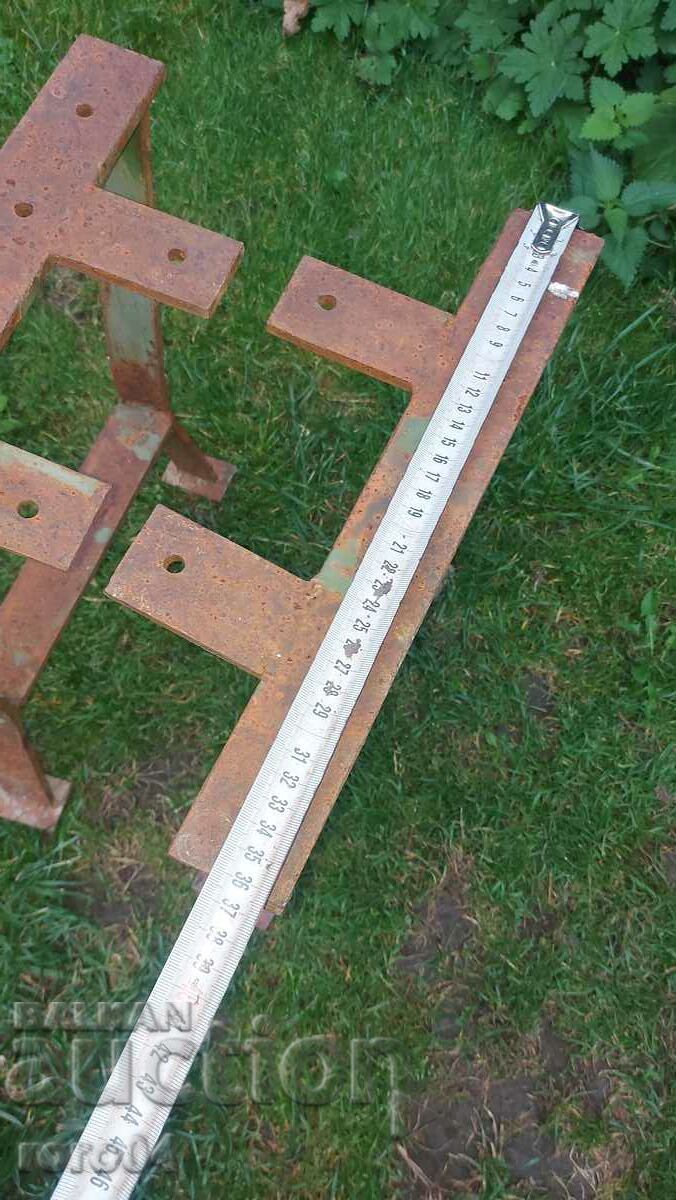 Licitație BANCĂ - PICIOARE - 12 kg.