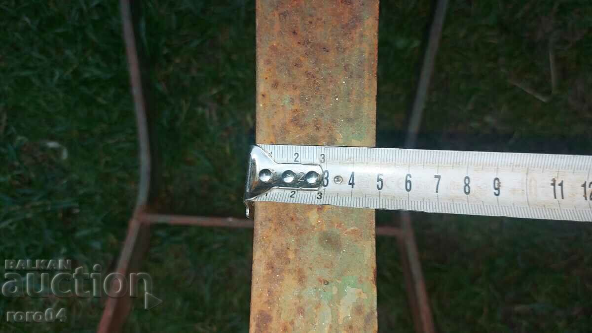 BENCH - LEGS - 12 kg. - 5