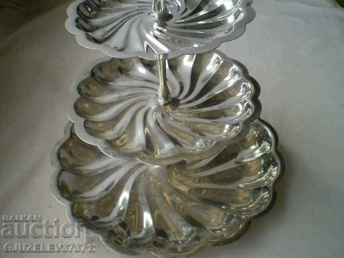 Auction  фруктиера на 3 реда метал