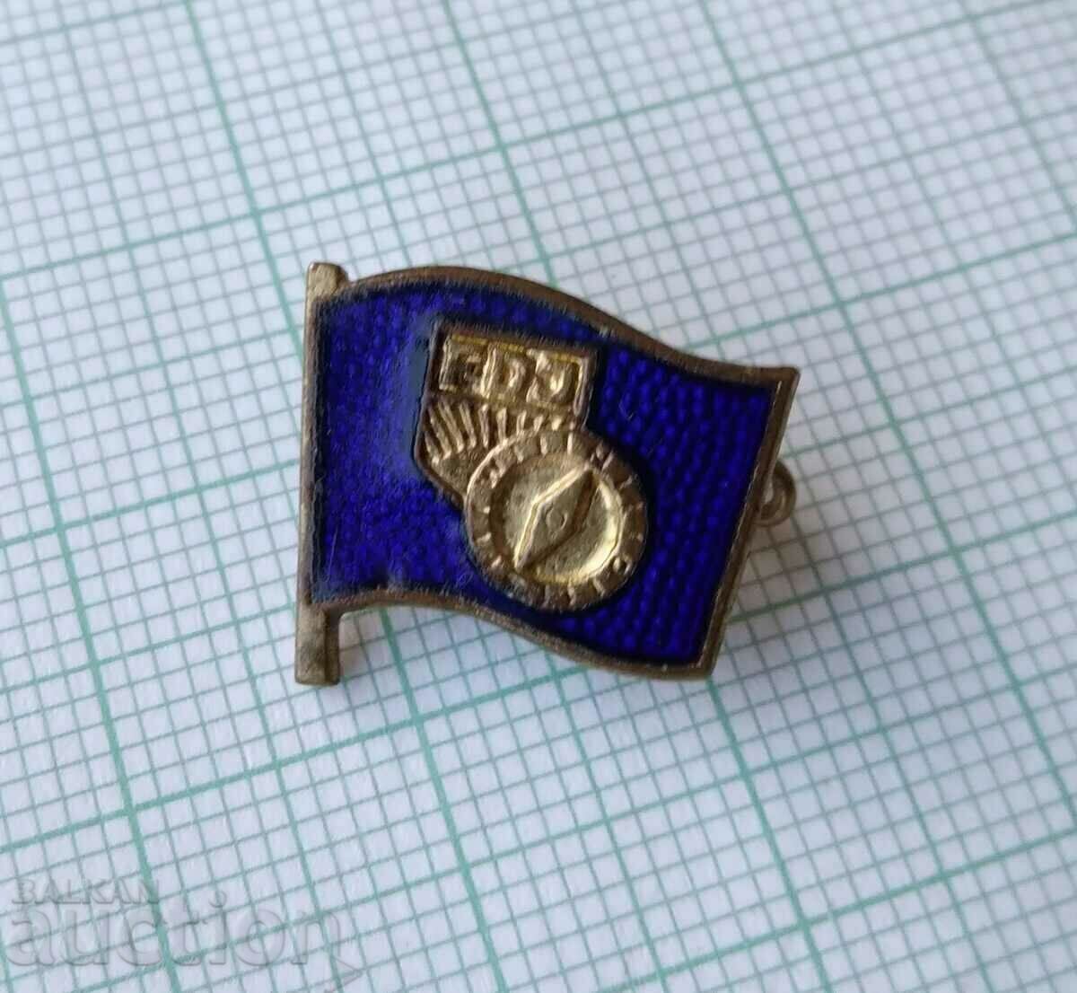 13689 Badge - GDR East Germany - bronze enamel with price 3.00 BGN | € 1.53