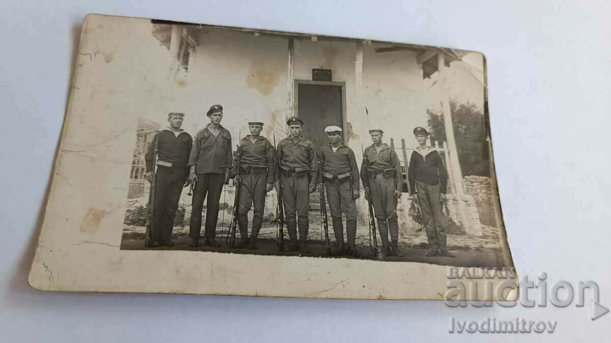 Fotografie Mesemvria Grăniceri în fața postului nr. 6 Macedonia 1924