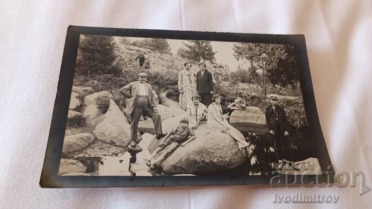 Photo Sofia Knyazhevo Men, women and children at the Fonfon hut, 1927 Photo Sofia Knyazhevo Men, women and children at the Fonfon hut, 1927