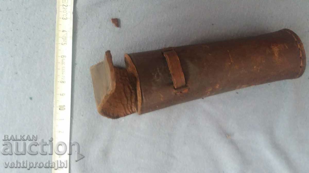 Auction Old case Auction Old case