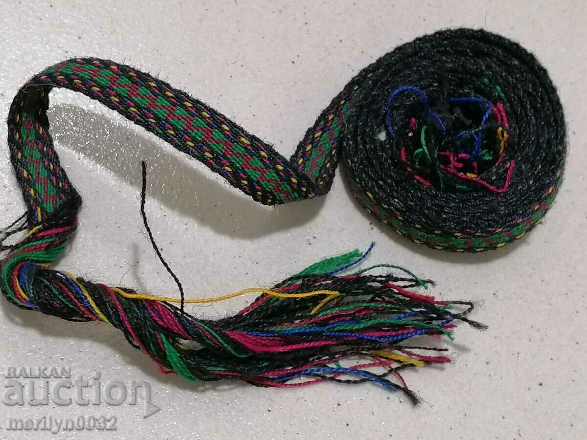 Auction Handwoven wool belt 2.30 meters of wear Auction Handwoven wool belt 2.30 meters of wear