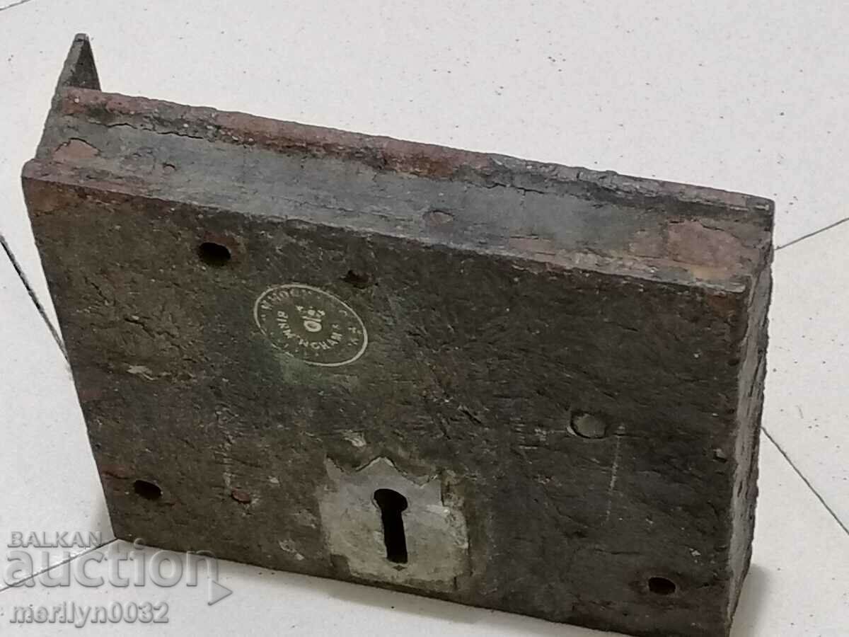 Old English mid 19th century keyless lock latch - 7 Old English mid 19th century keyless lock latch - 7