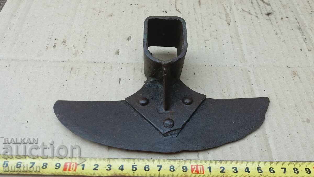 Delivery of OLD HOE, SHOOT Delivery of OLD HOE, SHOOT